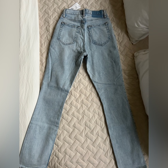 NWT Abercrombie and Fitch 90’s Slim Straight Jeans - Picture 4 of 6